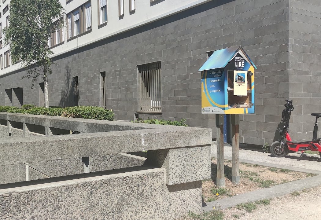 Boîte à livres 1